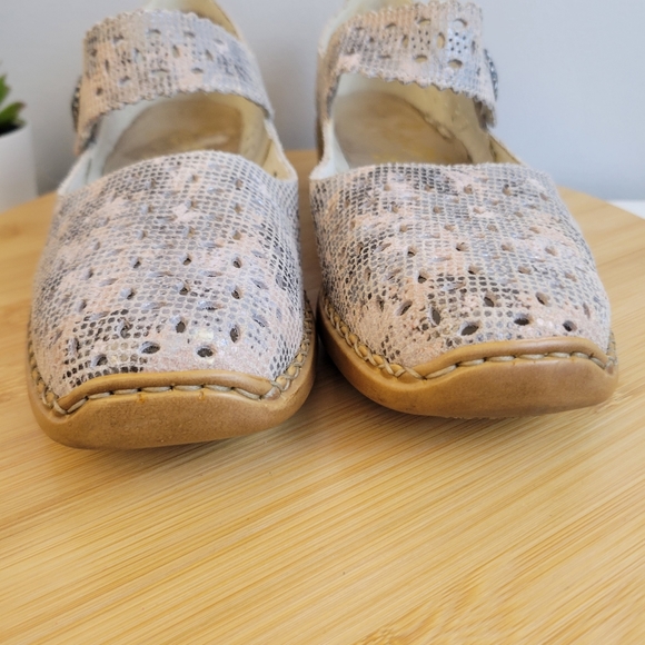 RIEKER Doris anitstress metallic leather perforated square toe Mary Jane shoes - Picture 15 of 16